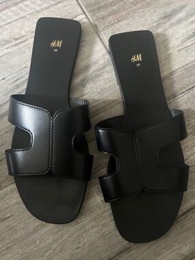 H&M Black Cutout Slide Sandals